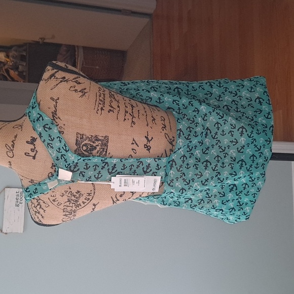 Sheeemr top - Picture 3 of 5